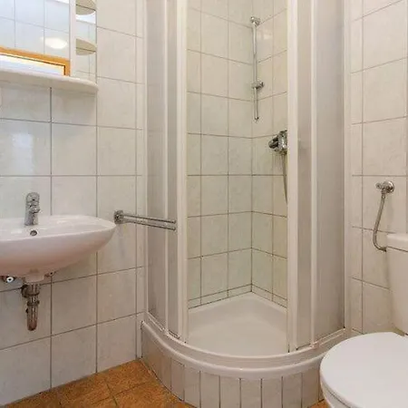 Iovo - Basic Two Bedroom A3 Trogir